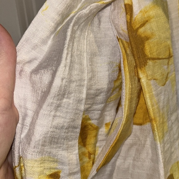 Beautiful spring Vera Wang dress (L) - Picture 5 of 8